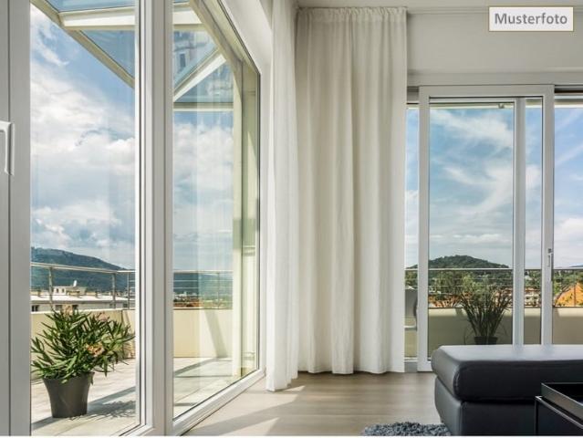 Etagenwohnung in 45899 Gelsenkirchen, Hügelstr