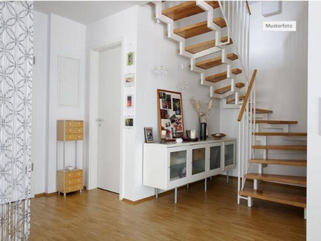 Etagenwohnung in 86368 Gersthofen, Berliner Str