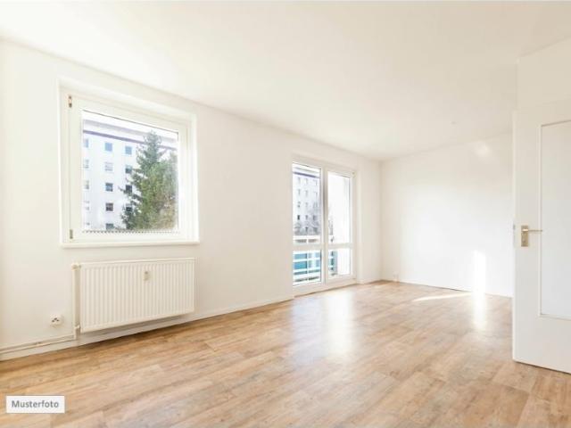 Etagenwohnung in 91054 Erlangen, Henkestr