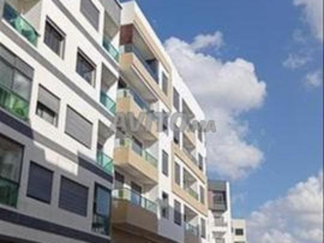 Étages villas Apparts Haut Standing Couple Marié