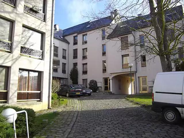 Etampes 91150 Location parking au dernier étage