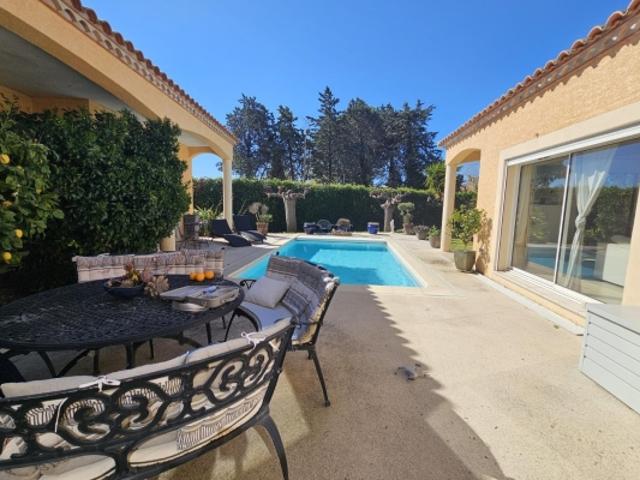 Etang de Thau Elégante Villa d'architecte avec piscine
