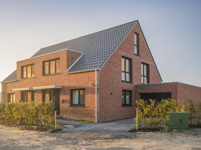 Etelsen Berkels Neubau einer modernen & großzügigen Doppelhaushälfte mit Garage