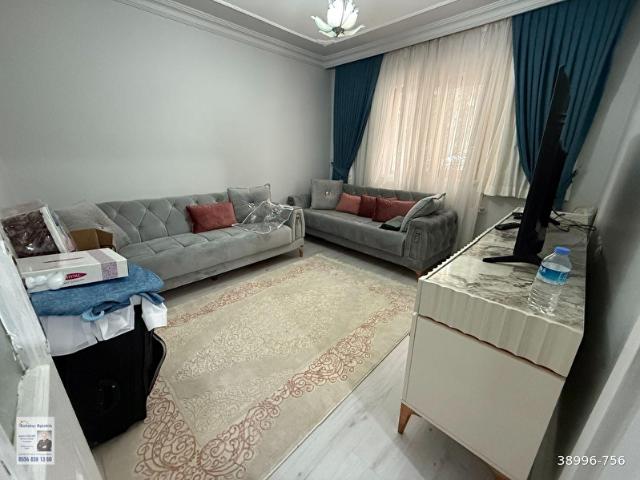 ETİMESGUT PİYADE SATILIK DAİRE 2+1 YAPILI BAHÇE KATI KOT 1 DE HARİKA GİMSA YANI MASRAFSIZ DIR