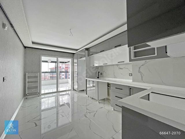 ÇETİN EMLAK CADDE ÜZERİ SIFIR 12.KAT GİY.ODALI TERAS BALKON 4+1