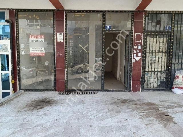 Etimesgut Alsancak Mah. De Cadde Üzerinde Depolu Satılık Dükkan