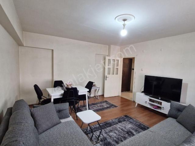 Etimesgut Atakent Mah. 1'ci Katta 90m2 Net 2+1 Satılık Daire