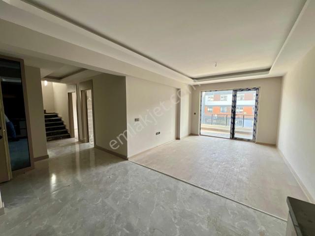 Etimesgut Bağlıca Mahallesinde 3+1/180m2 Dubleks Geniş Balkonlu