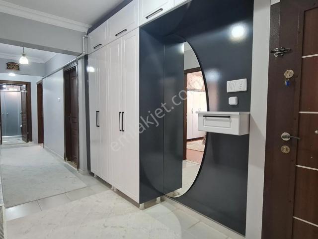 Etimesgut Bağlıca Sınırında 3+1 Geniş Kilerli Güneş Alan 3+1 Daire