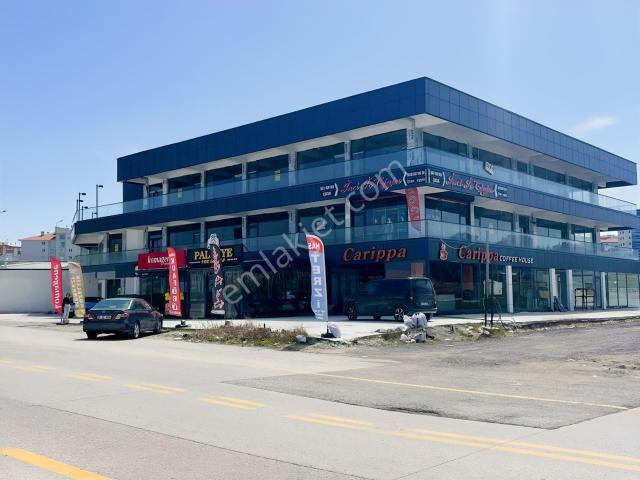 Etimesgut Etiport Avm Ön Cephe Köşe Acil Satılık Dükkan
