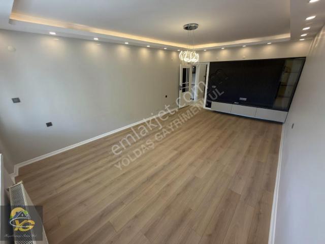 Etimesgut Oğuzlar Mah Asansörlü 6.arakat Öncep Satılık 3+1 Daire