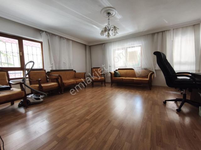 Etimesgut Merkezde Eşyalı 3+1 Kaymakamlık Ve Hastane Yanı