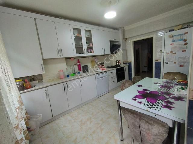 Etimesgut Piyade Mah Oturuma Yatırıma Uygun Yapılı Geniş Daire