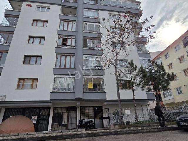 Etimesgut Piyadede Öncephe 135m2/3+1 Bakımlı Masrafsız Satılık