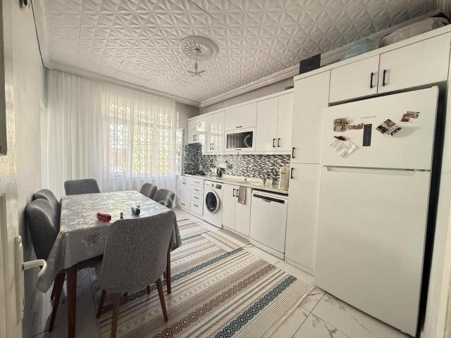 Çetin Gayrimenkulden Uzunoluk Caddesi Üstü Satılık 2+1 Daire