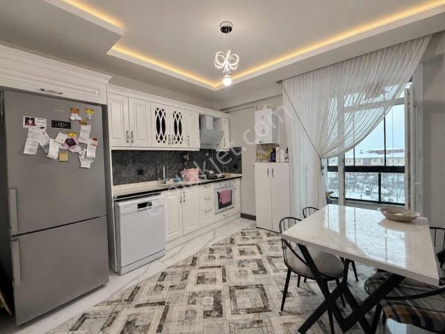 Çetinler Diyarland Kalitesi İle 2+1 4 Yaşında Lüx Daire !