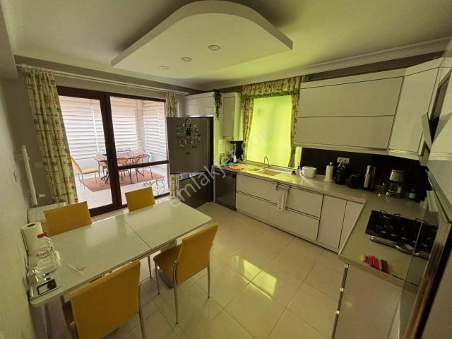 Etlik Mahallesi'nde Site İçinde Manzaralı 4+1 Kiralık Daire | Prestijli Ve Konforlu Yaşam