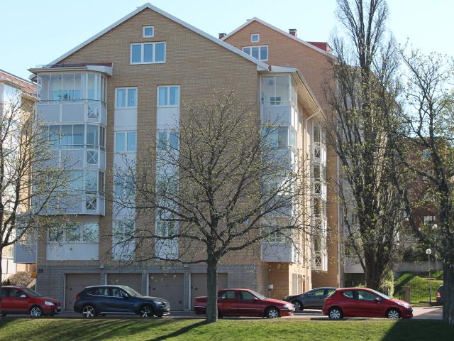 Ett rum i KARLSTAD 76 m² 10 025 kr
