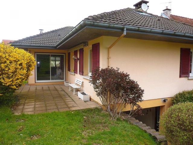 ETUPES SPACIEUSE MAISON F6 SUR ENVIRON 8 ARES AU CALME