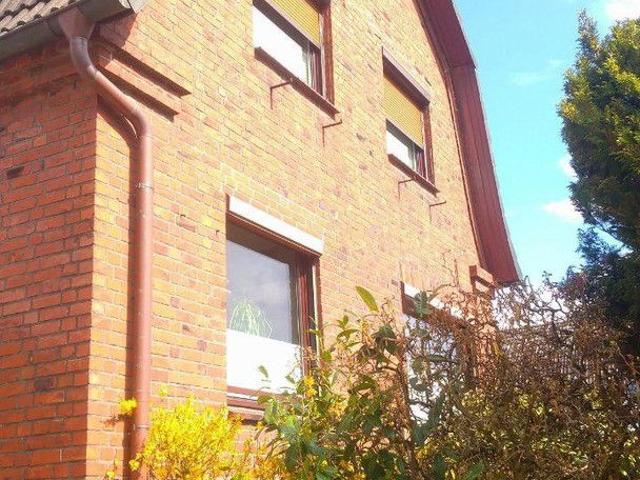 Gepflegtes, courtagefreies EFH in Norderstedt – ruhig, mit Garten, Loggia & Raum für eure Pläne