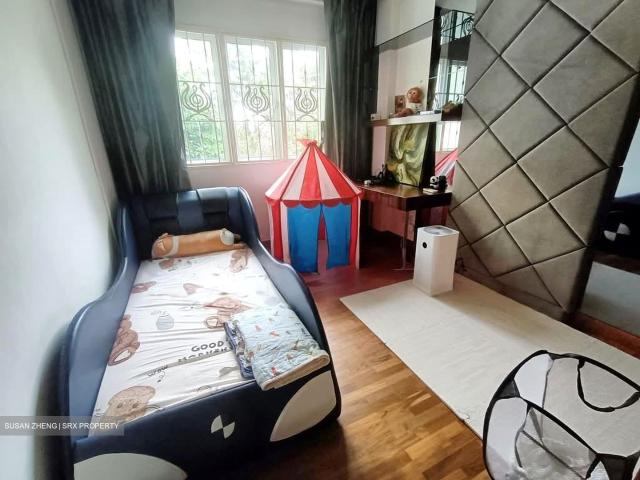 Euphony Gardens D27, Condominium