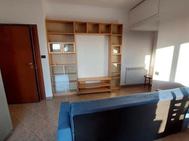 EUR LAURENTINA BILOCALE ARREDATO Con BALCONE