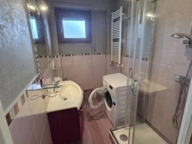 EUR MOSTACCIANO MONOLOCALE ARREDATO CON TERRAZZO PRIVATO