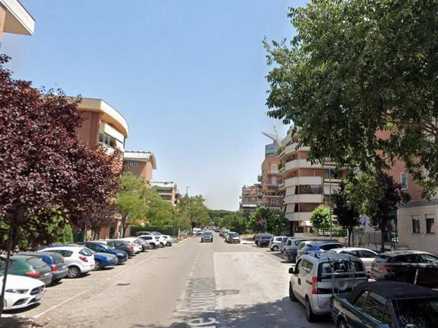 Eur torrino elegante bilocale arredato