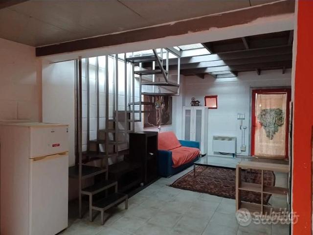EUR VALLERANO BiLOCALE LOFT SU 2 LIVELLI