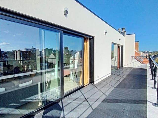 European School of Jette! Superb 3 bedroom penthouse with 2