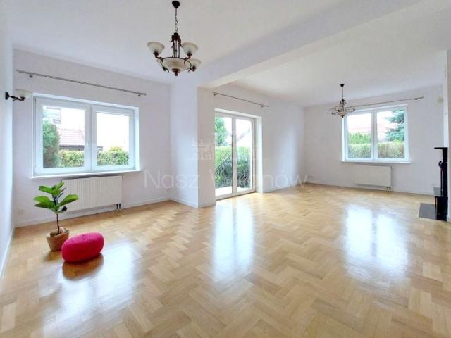 Europejska 350 m², Warszawa