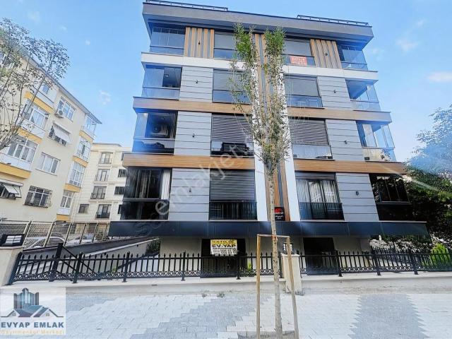 Ev yap'tan Bahçelievler En Nezih Konum Cadde Üzeri Sıfır Lüxyapı