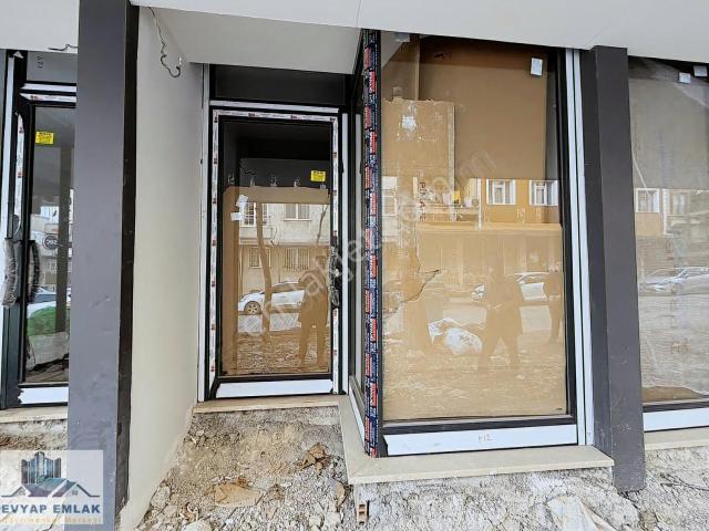 Ev yaptan Bahçelievler Ulubatlı Hasan Caddesi Mevki Sıfır Depolu