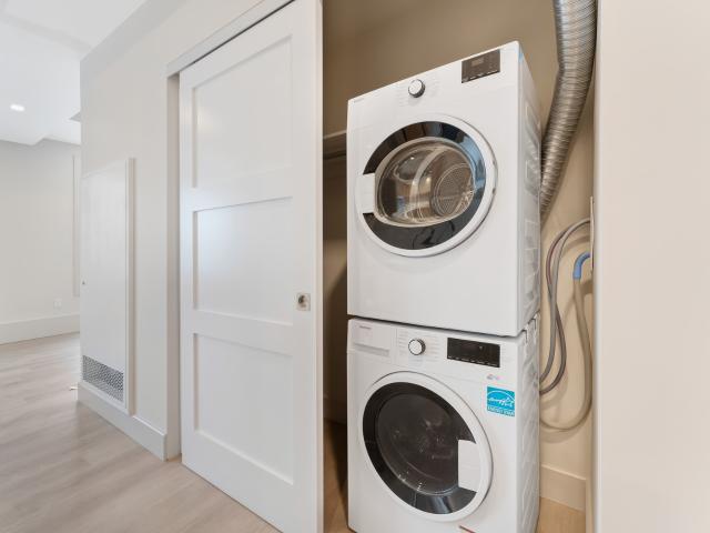 Evo Ottawa at 280 O&apos Connor RENT INCLUDES HEAT, WATER AND INTERNET. Parking available at $200/month [object Promise] for Rent