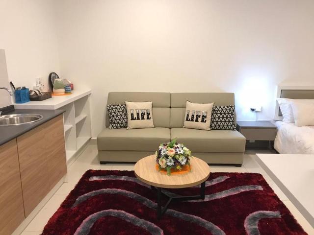 evo soho suites, condominium