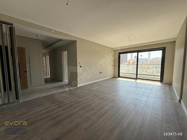 EVORA 'dan GAMADOR BRAVO 'da GÜNEY CEPHE BULVAR CEPHELİ 3+1