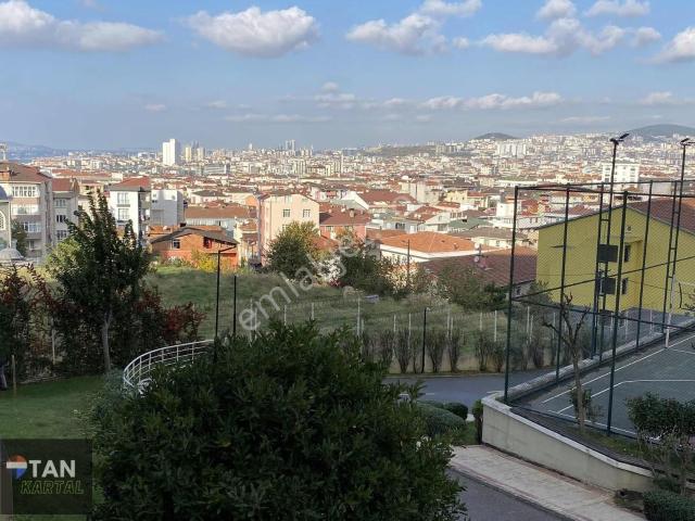 Evora İstanbul Tuzla'da Kiralık Niş Mutfaklı Kısmi Manzaralı 1+1
