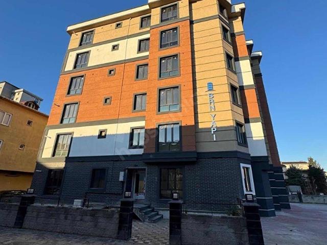 EVAX GAYRİMENKULDEN CADDEYE YAKIN EŞYALI DAİRE