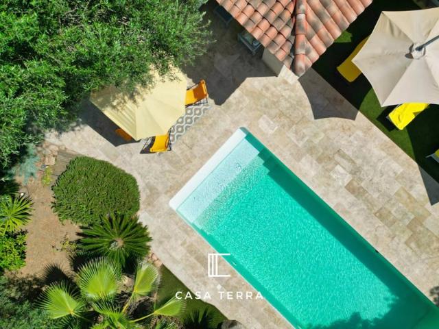 EVA Jolie villa avec jardin arboré et piscine / Sainte Lucie d