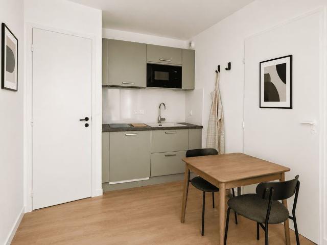 Evaki 8 — Studio S M24