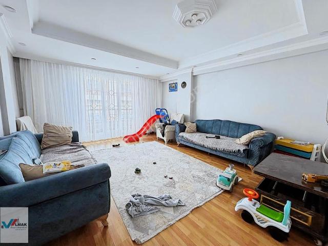 Evalmak'ta İnönü Mah.de 2+1 90m2 Geniş Ferah Daire