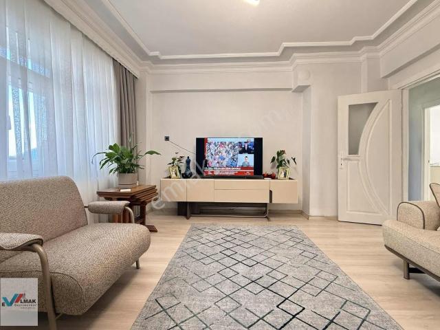 Evalmak'ta İnönü Mah.de 2+1 90m2 Kat Mülkiyetli İskanlı Daire