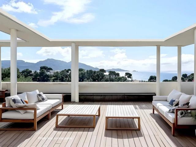 ÉVASION Appartement T3 de 108m2 Dernier Étage + Terrasse 55m2