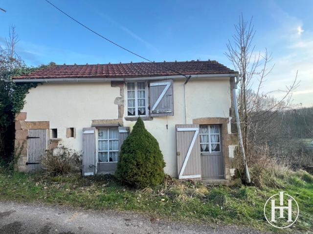 Evasion rurale: Petite maison de campagne à rénover