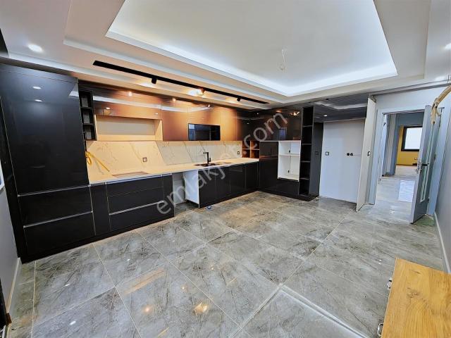 Evbuldan Tilmerçte Oturmaya Hazır 2 Daire Üzeri 4+1 Arakat Daire