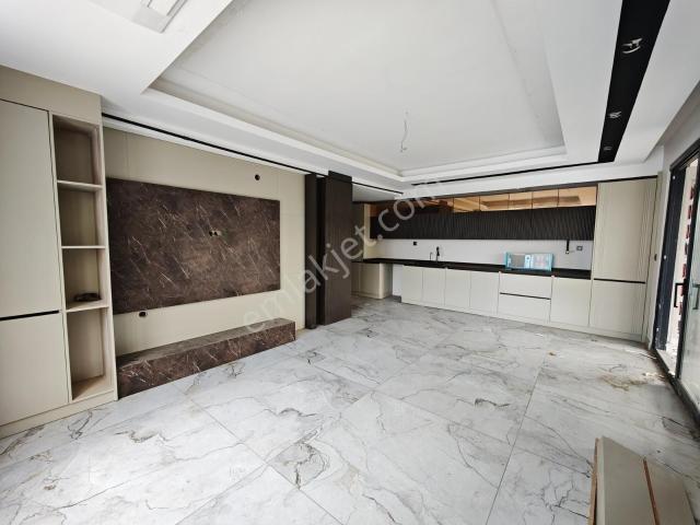 Evbuldan Petrol City Yanında Eripek Gold'ta Satılık 184 M² Daire