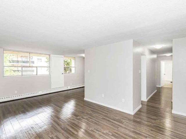 Evelyn Court Apartments 2 Bedroom Apartment for Rent at 12 Mountain Ave N, Hamilton, ON L8G 3P1 Stoney Creek Estates