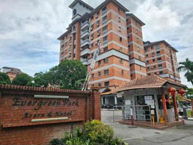 Evergreen Park Condominium