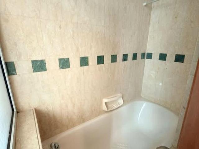 Evergreen Park D19, Apartment