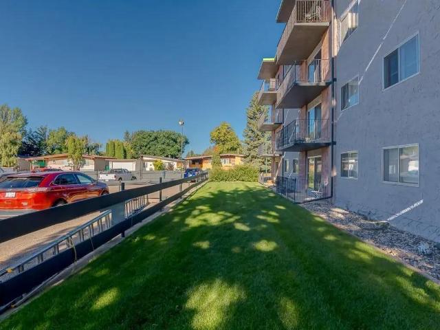 Evergreen Terrace 2 Bedroom Apartment for Rent at 1415 20 St N, Lethbridge, AB T1H 3P3 Winston Churchill